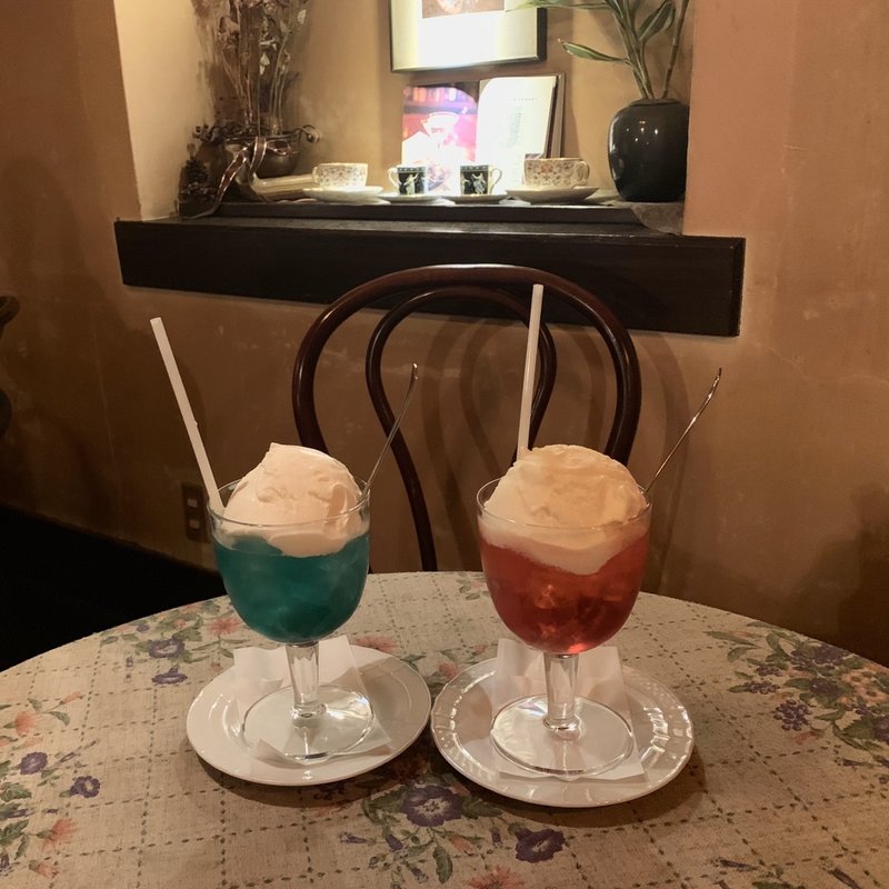 ザクロのクリームソーダ(ゆりあぺむぺる )