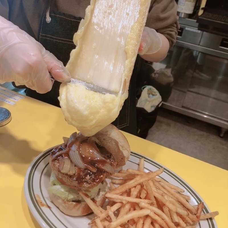 NYC ラクレットチーズバーガー(DAIGOMI BURGER)