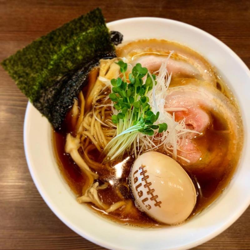 煮干し黒醤油らーめん(二星らーめん ららら)