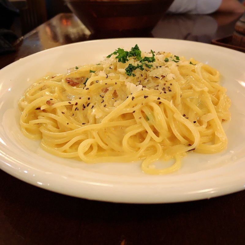 パルメジャーノがけカルボナーラ(KURA 中目黒店 （クラ）)