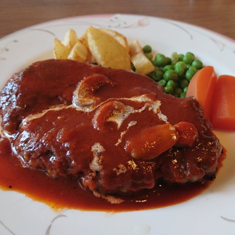 ハンバーグステーキ(レストラン 花山)