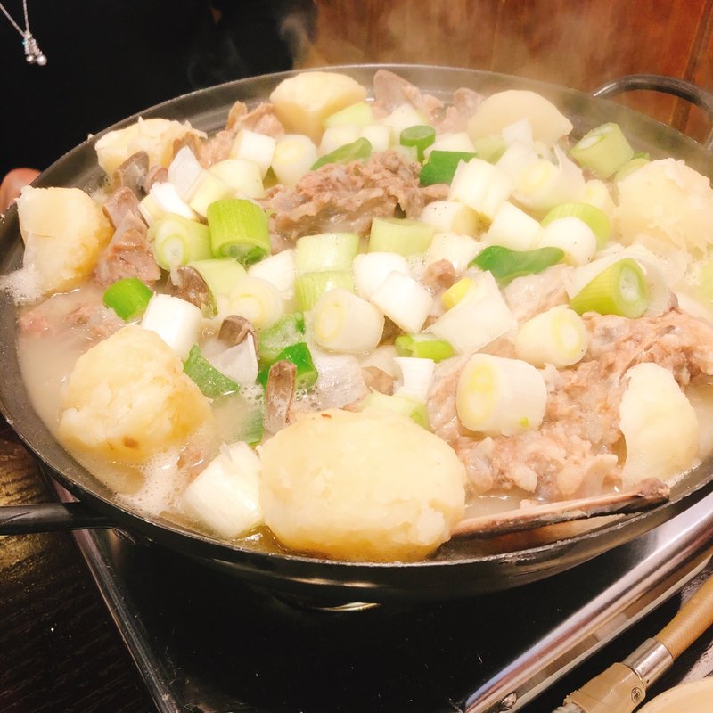 カムジャタン鍋(宋家ガムジャタン別館 （ソウケ）)