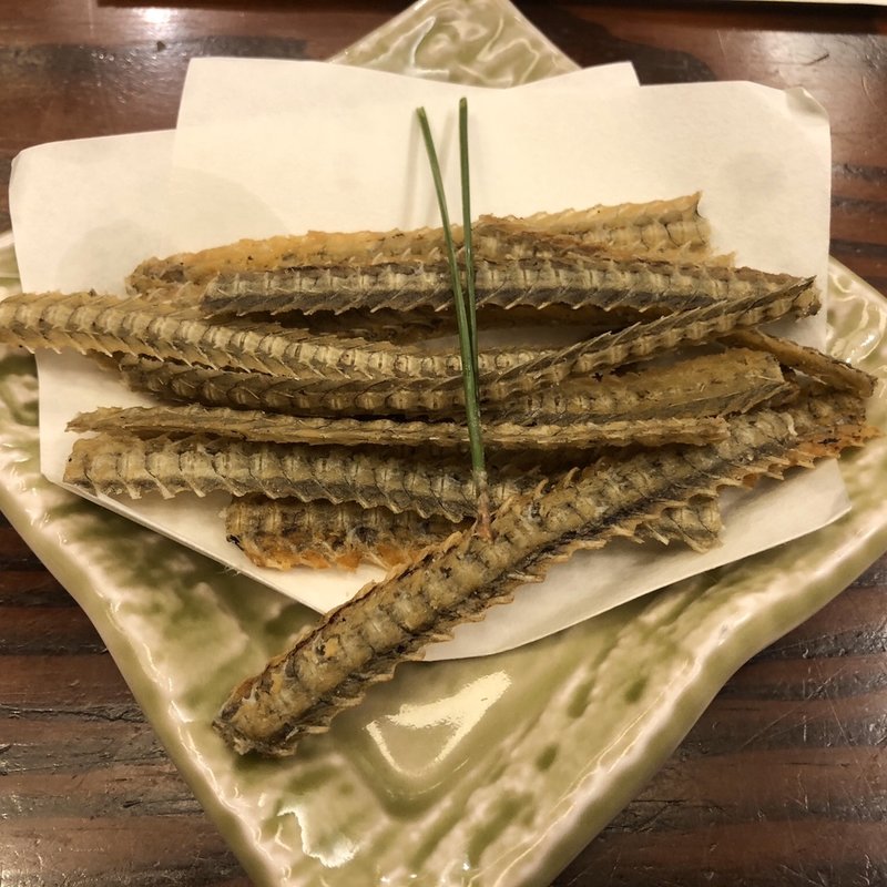 骨の唐揚げ(神田きくかわ 日比谷店)