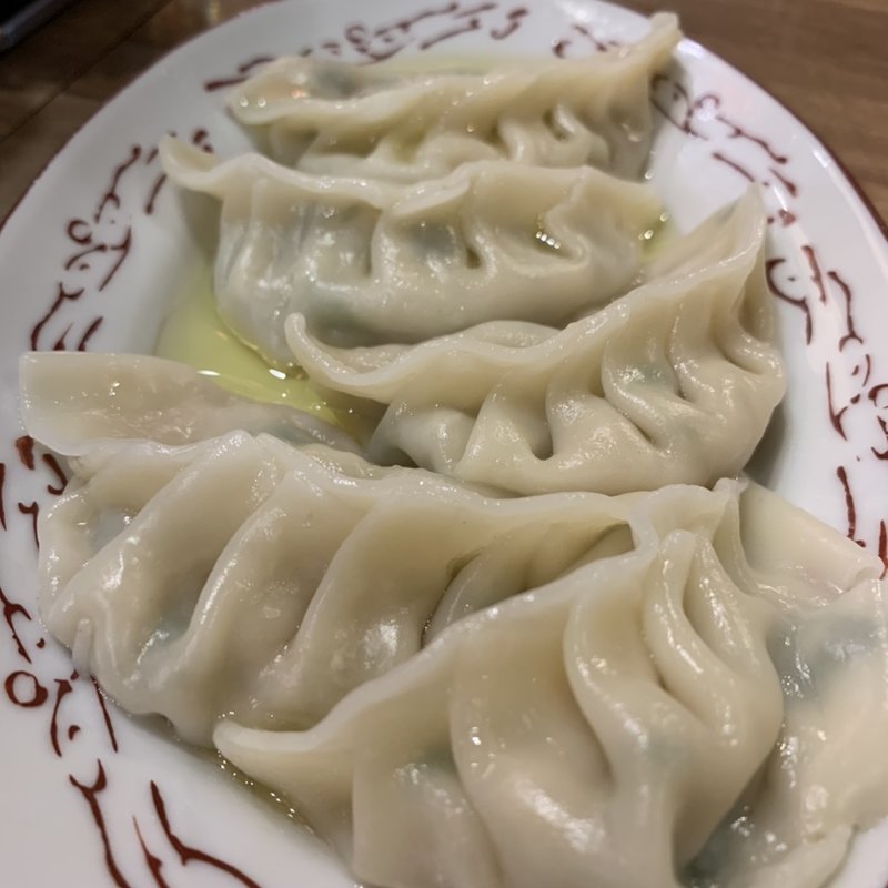 肉汁水餃子(餃子製造販売店 新宿小滝橋通りいち五郎)