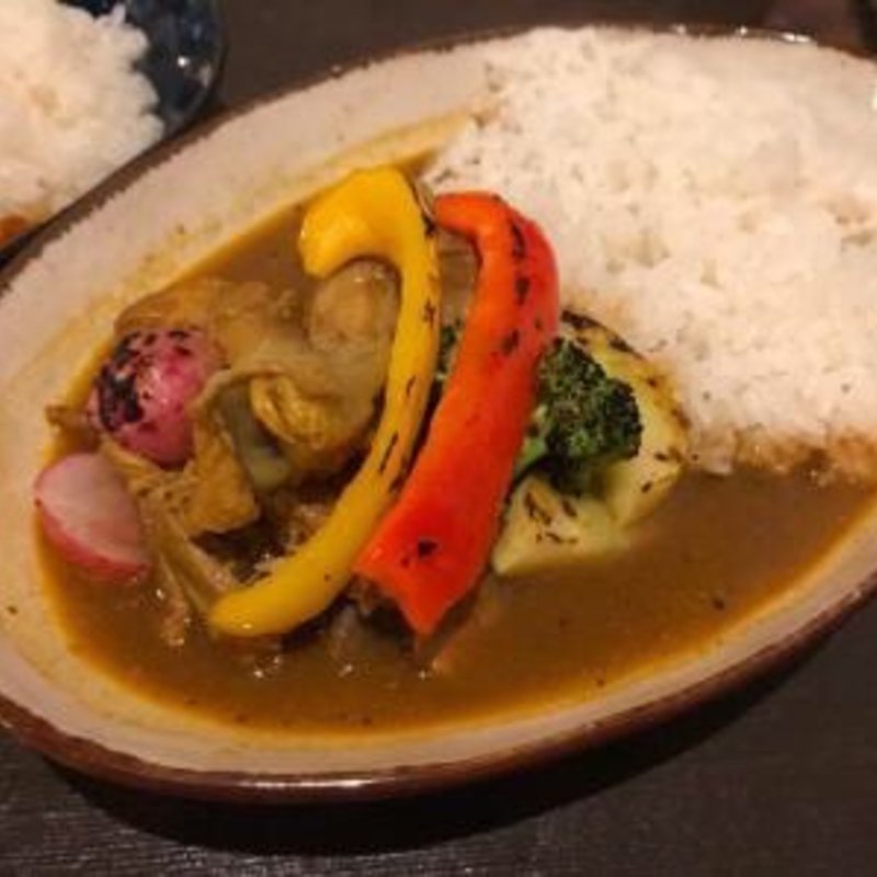 グリル野菜とチキン(roji spice&___)