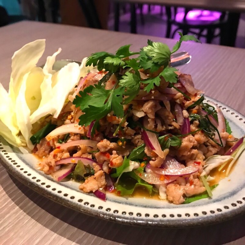 鶏ひき肉のイサーンサラダ(タイ料理 コンロウ 恵比寿)