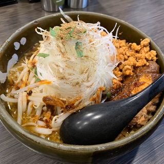 こってりびり辛みそラーメン(どみそ)