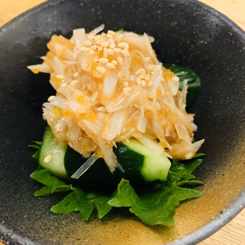 サメ軟骨の梅肉和え(鰓呼吸 石垣島美崎町店)