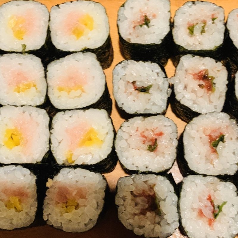 ネギトロたくあん細巻き(肴座 円陣 （サカナザエンジン）)