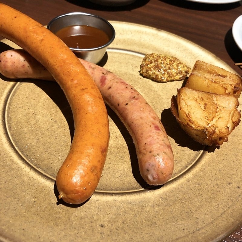 ソーセージ(炭火とワイン四条fuyacho店)