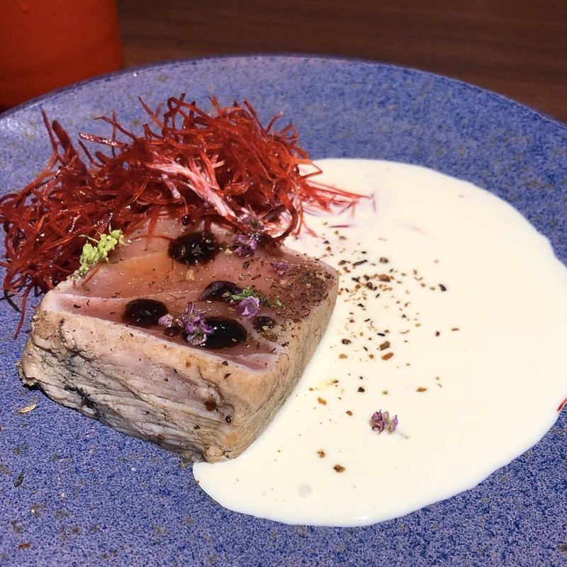 マグロのたたき(炭火とワイン四条fuyacho店)