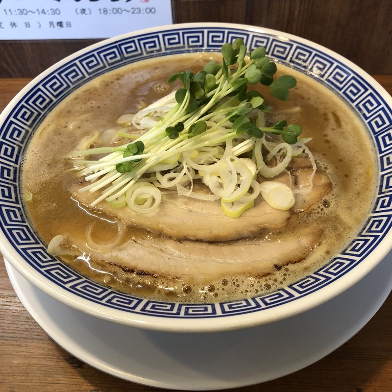 純鶏白湯(麺や マルショウ 豊中本店)