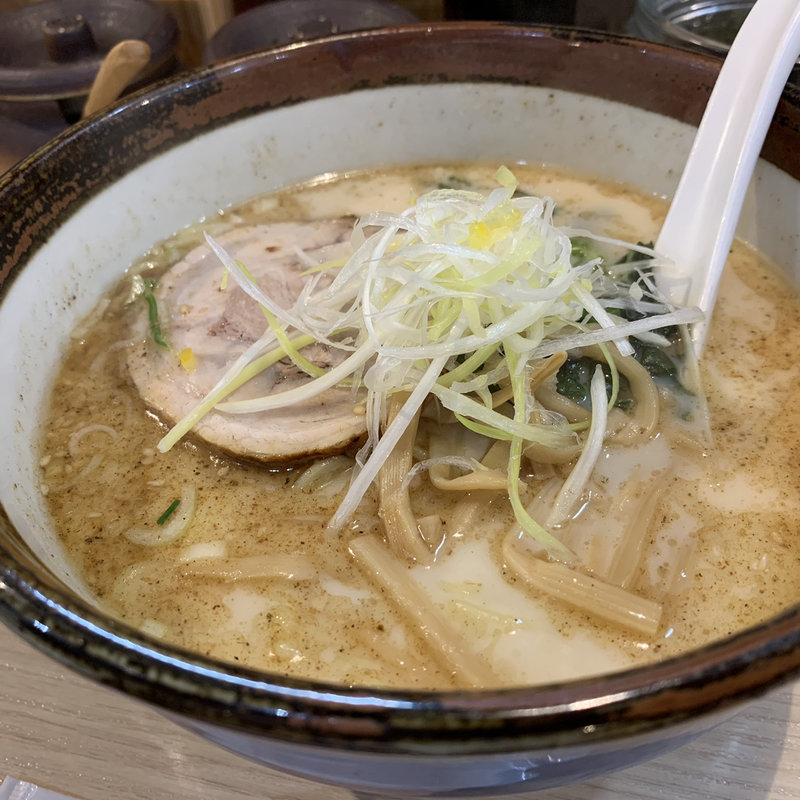熟成塩ラーメン(俺流塩らーめん 神宮前店)
