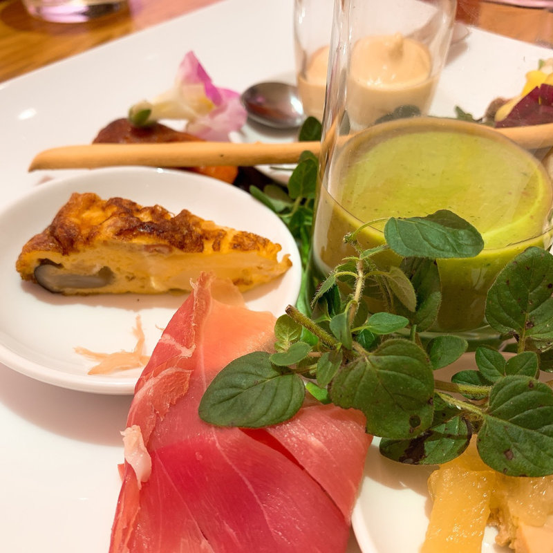 HOLIDAY LUNCH(RIGOLETTO KITCHEN （リゴレット キッチン）)