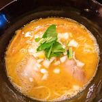 鶏白湯ラーメン（醤油）(鶴麺 鶴見本店 （つるめん）)