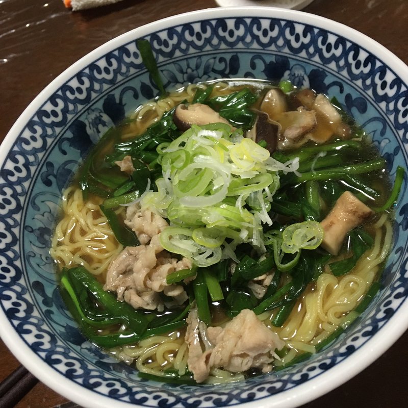ニラそば(創作料理　我家)
