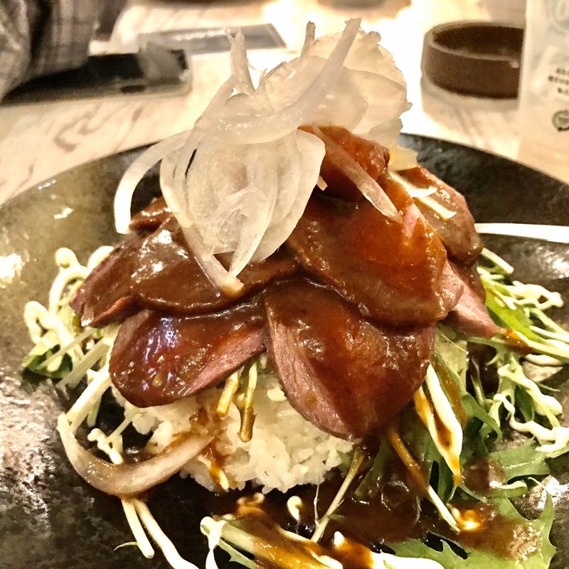 ローストビーフ丼(ザーゴンキッチン キャラ)