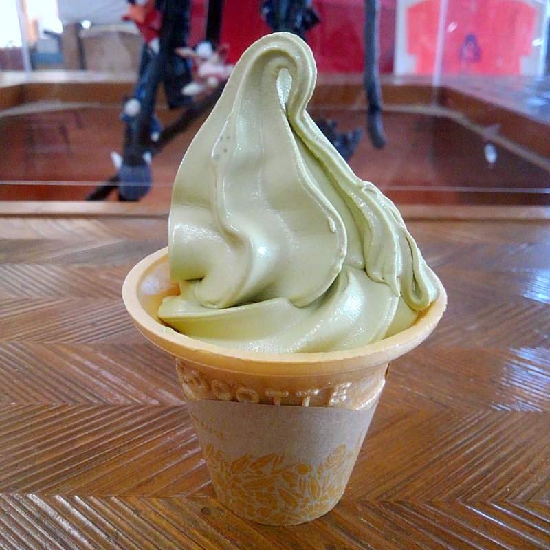 抹茶ソフト　ミニ(道の駅よねやま ふる里センターY・Y （ミチノエキヨネヤマ フルサトセンターワイワイ）)