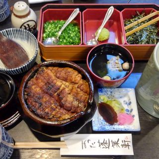 ひつまぶし(あつた蓬莱軒 神宮店 （あつたほうらいけん）)
