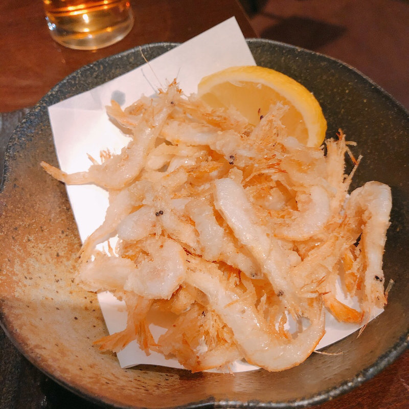 白エビの唐揚げ(炭火炉端焼き おやき SiSiMARU)