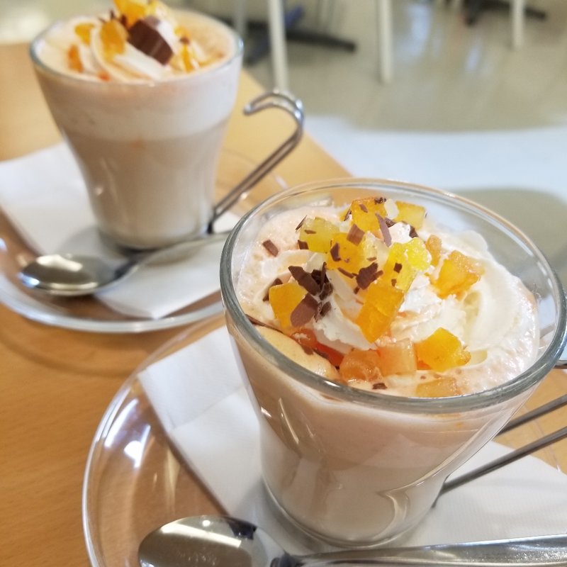 恋するオランジェリーラテ(Café 小倉山)