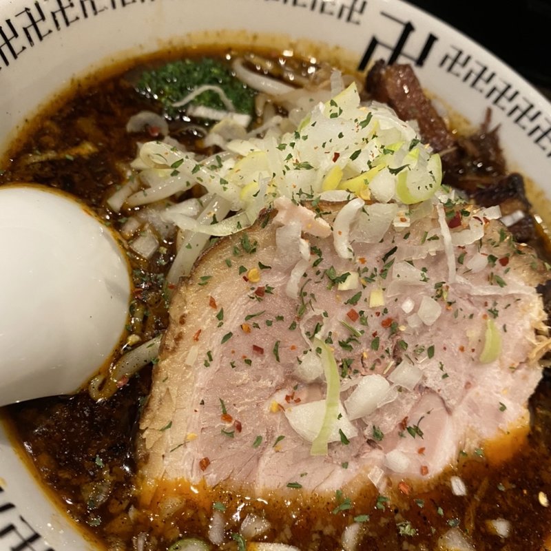 スパイス•ラー麺　トッピングにんにく肉切れっぱし(スパイス・ラー麺 卍力 西葛西本店)