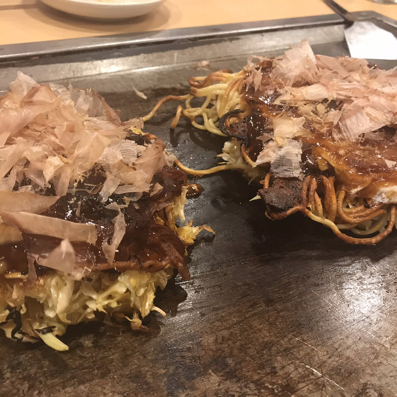 お好み焼き　モダンチーズ　もち豚玉(桃太郎 梅田ルクア店)