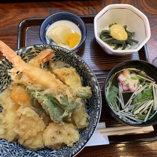 加賀野菜と海老の天丼(次平 )