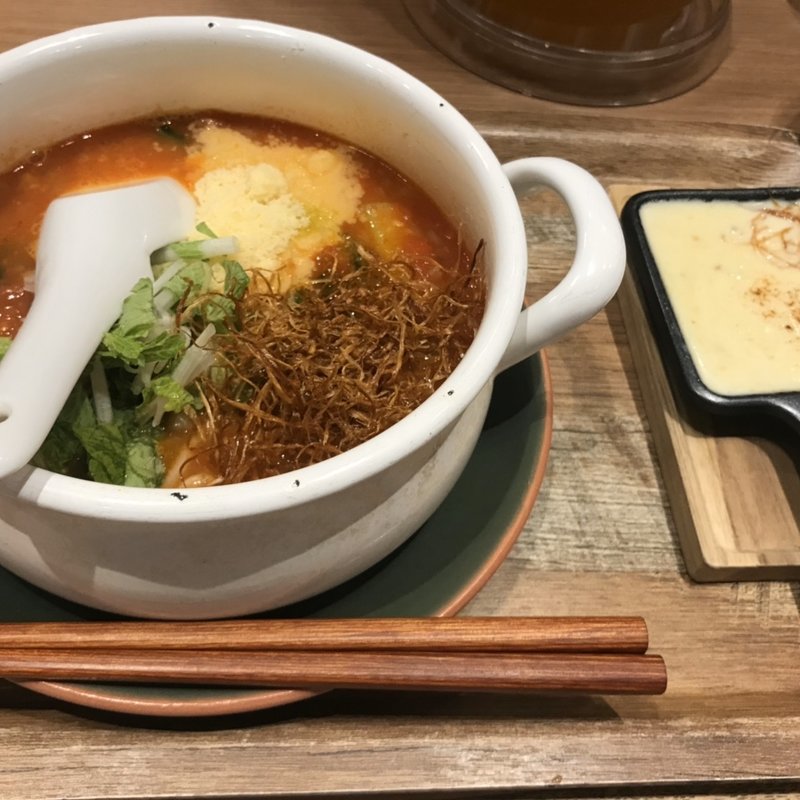 太陽のチーズラーメンwith魅惑のラクレット(太陽のトマト麺withチーズ 新宿ミロード店)