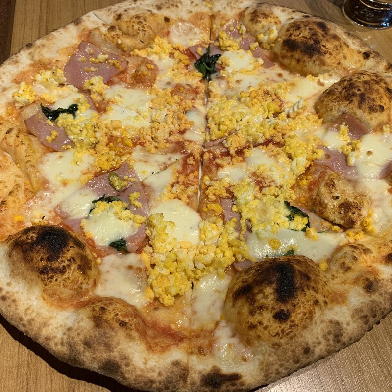 モルタデッラ、卵ミモザ風、トマトソース、モッツァレラ(セラフィーナ ニューヨーク 丸の内店 )