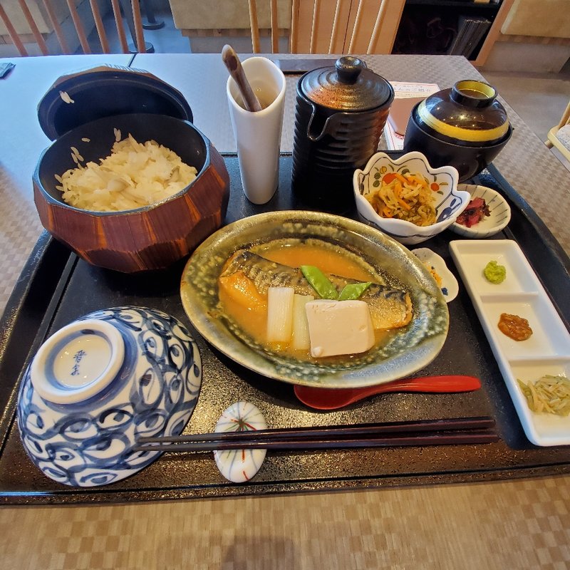 鯖の味噌煮定食(豊栄ごはんくらす)