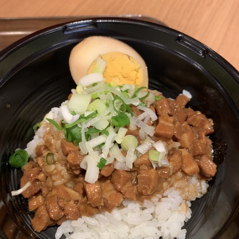 ルーローハン(YUNYUN)