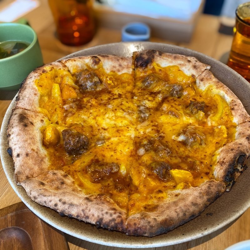 黄金のピッツァ(薪窯 PIZZA・CAFE NORTH GARDEN 万博公園店)