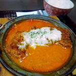 モッツァレラチーズのトマトかつ鍋定食(とんかつ屋 金太郎)