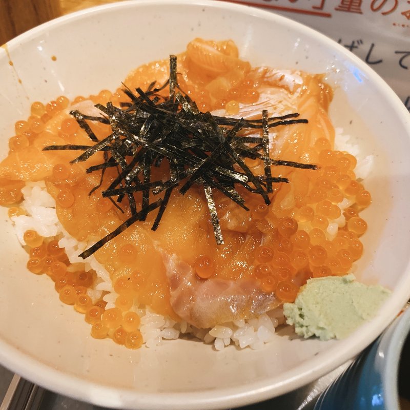 サーモンいくら丼(七蔵 （ななくら）)