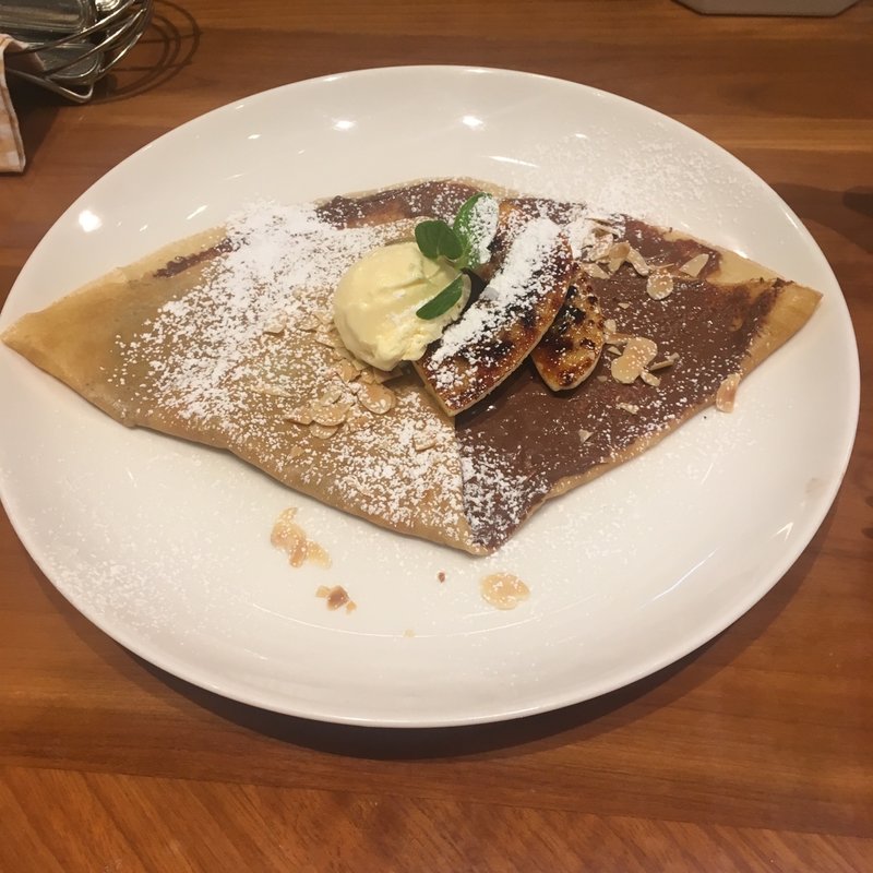 ヌテラ　バナナのキャラメリゼとバニラアイス添え(CREPERIE Le Beurre Noisette（クレープリー ル ブール ノワゼット）)