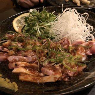 鶏肉タタキのゆずポン酢(ラーメン居酒屋 稀鳥屋)