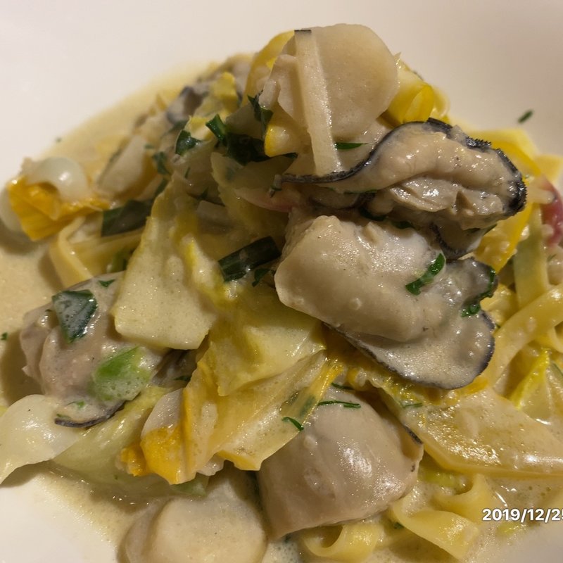 牡蠣のレモンクリームパスタ(クラッティーニ/Crattini)