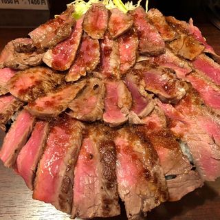 やわらかランプステーキ丼 メガ(THE肉丼の店)