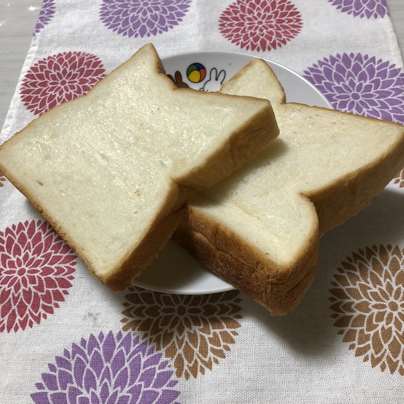 生クリーム食パン(ブーランジェリー  カラン 豊中本町店)