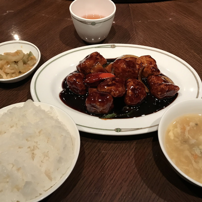 黒酢の酢豚 ランチ(中国飯店 紫玉蘭)