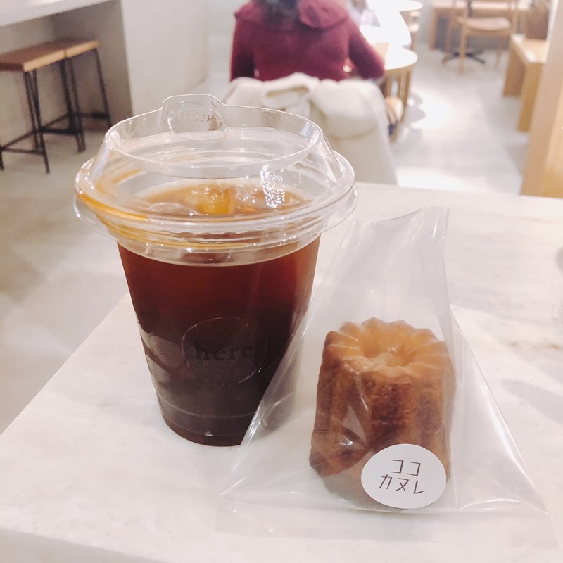 カヌレ(here there kyoto)