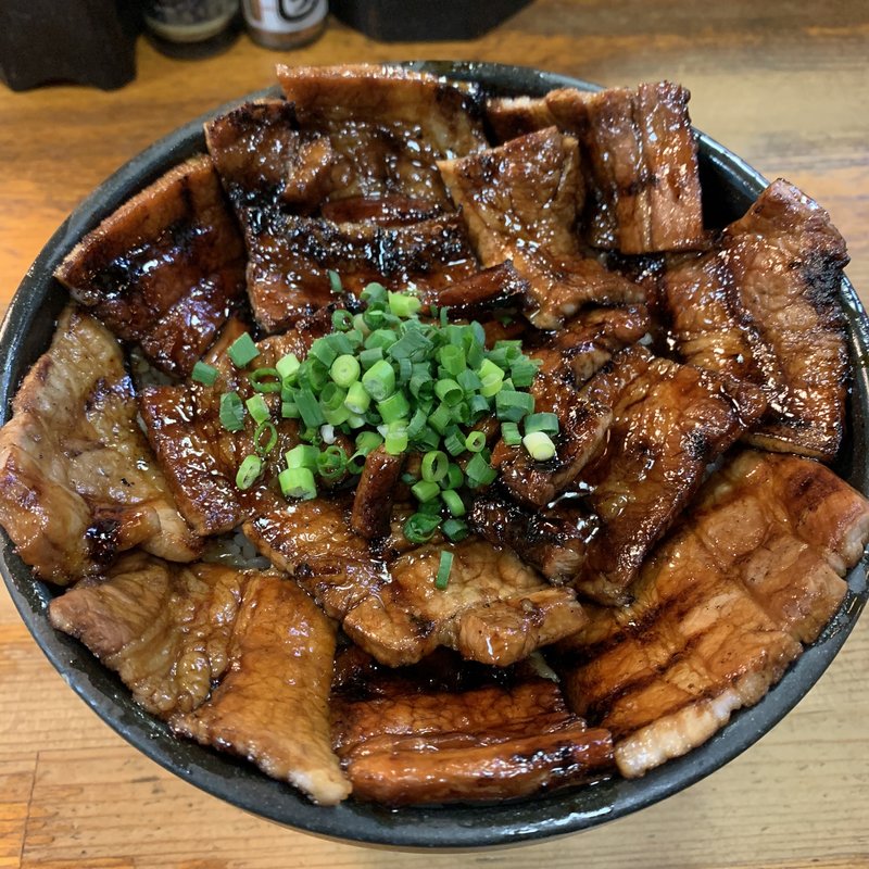 大豚丼　ご飯少なめ(炭火豚丼 豚野郎)