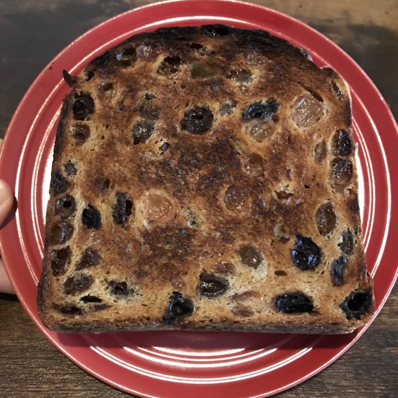 レーズンパン(ミカヅキ堂)