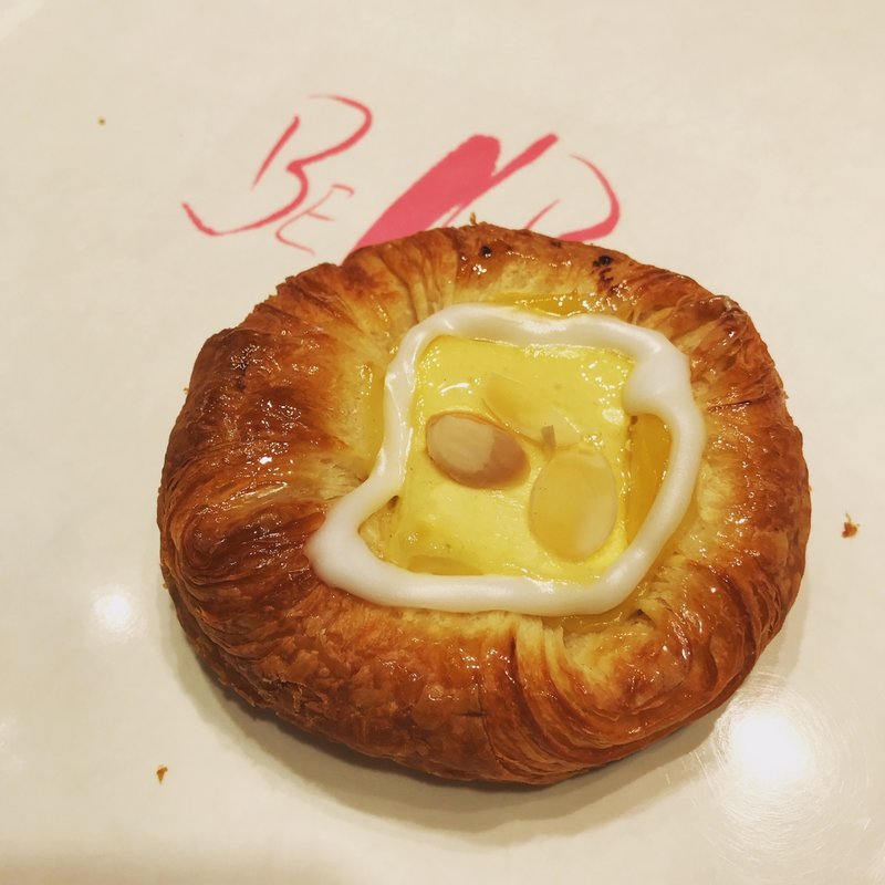 クリームチーズデニッシュ(ベルベ 糀谷駅前店)