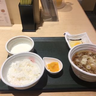 朝定食とろろ(国産二八蕎麦 蕎香 （きょうか）)