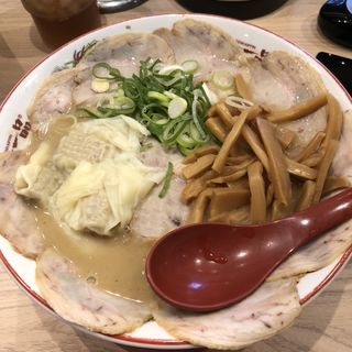 チャーシュー麺大、ワンタン、メンマ(天下一品 北新地店)