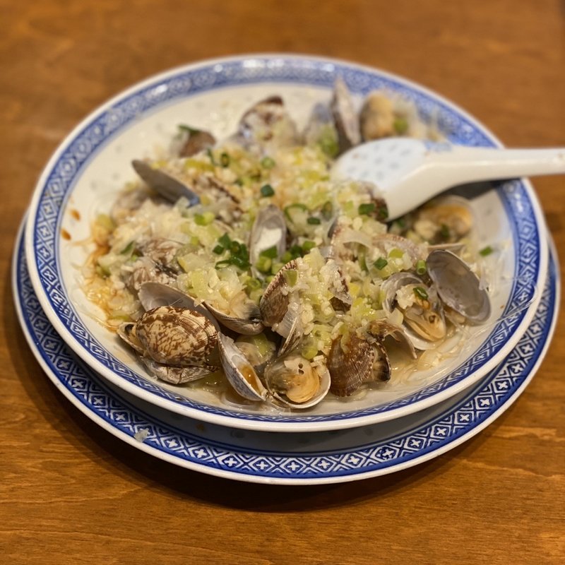 アサリのニンニクソース蒸し(香港麺 新記)
