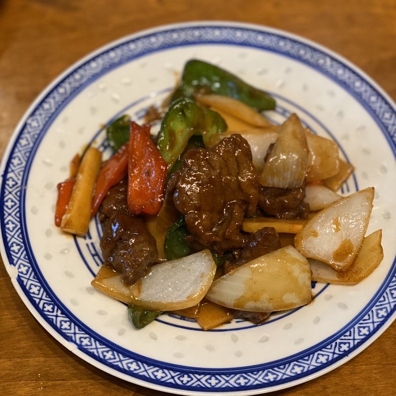 牛肉オイスター炒め(香港麺 新記)