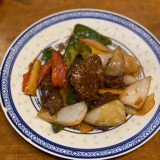 牛肉オイスター炒め(香港麺 新記)